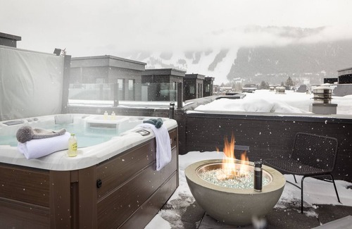 Jackson Hole House | Three-Bedroom, Five-Floor Townhouse in the Heart Jackson