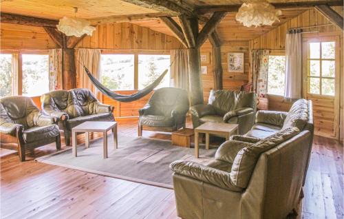 Milakowo House | Three-Bedroom Holiday Home In Milakowo