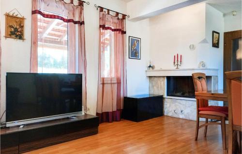 Dicmo House | Three-Bedroom Holiday Home In Dicmo