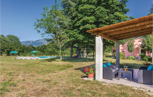 Krsan House | Three-Bedroom Holiday Home Krsan With An Outdoor Swimming Pool 07