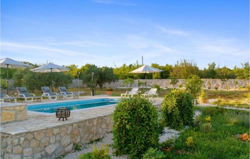 Unesic House | Three-Bedroom Holiday Home In Vinovo Donje