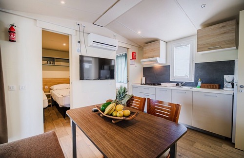 Terme Catez House | Three Bedroom Mobile Home with Lake View (owner 3)