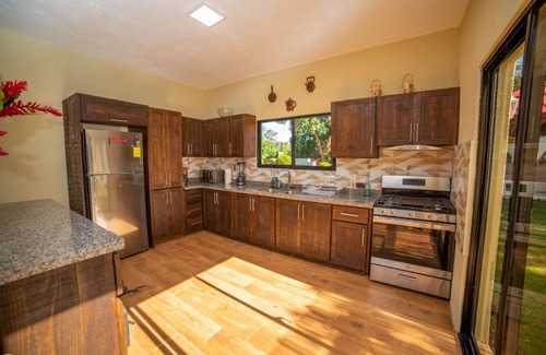La Vega Province Villa | Three-bedroom Villa for 1 to 14 people in Jarabacoa