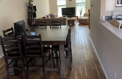 Russett House | Three Bedrooms Townhouse Laurel