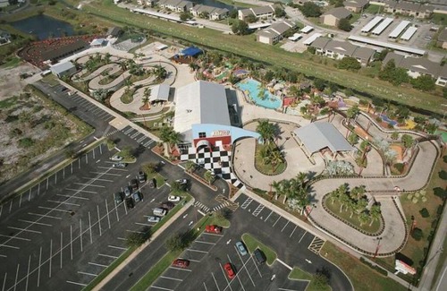 Interchange Square Hotel | Three Comfy Units Near Attractions, Pool, Free Parking