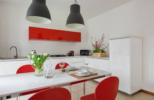 Roe Volciano Apartment | Three-room 6 bed garden small pool garage wifi Gardasee