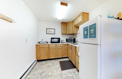 Carbondale House | Three Sisters Peak Cabin at Filoha Meadows