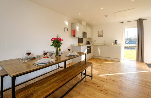 Pettistree Cottage | Three Tuns - Garden Suite 3 - sleeps 4 guests in 2 bedrooms