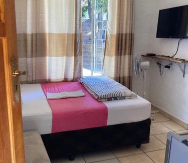 Tzaneen House | Thullyteams guesthouse