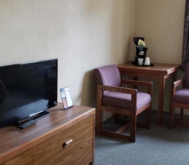 St Ignace Hotel | Thunderbird Motor Inn