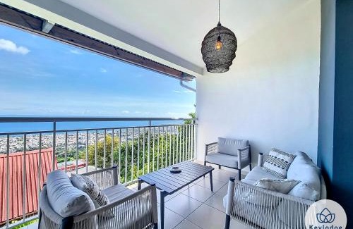 Saint-Denis Villa | Ti Kaz Bellevue - villa avec vue mer - jacuzzi - Saint-Denis