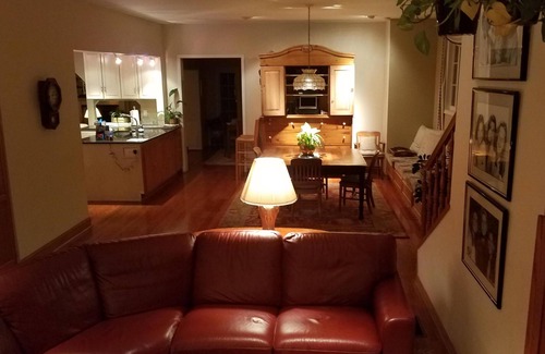 Tiburon House | Tiburon . 4BR. 4BA 4000 Sq. Ft. home on pvt. lane close to SF BAY water views