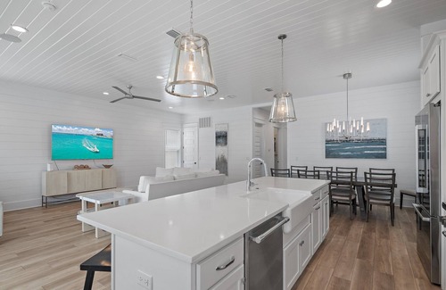 Emerald Waters Village House | Tidal Time Estate Sleeps 16 Private Pool Game Room Near Beach