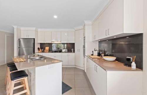 Tomakin House | Tides at Tomakin Managed by Batemans Bay Accom
