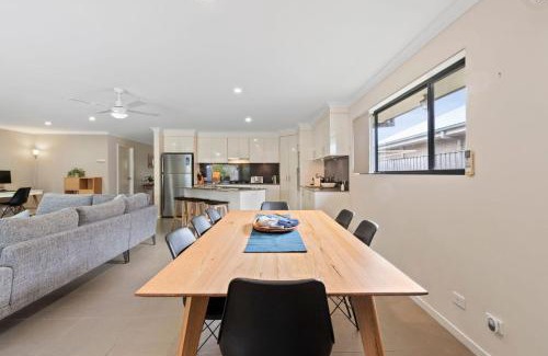 Tomakin House | Tides at Tomakin Managed by Batemans Bay Accom