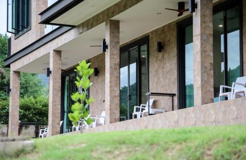 Tha Kradan Bed & Breakfast | Tiger House River Kwai ไทเกอร์เฮ้าส์ ริเวอร์แคว