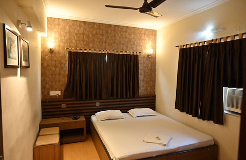 Kolkata Hotel | Tiger Inn