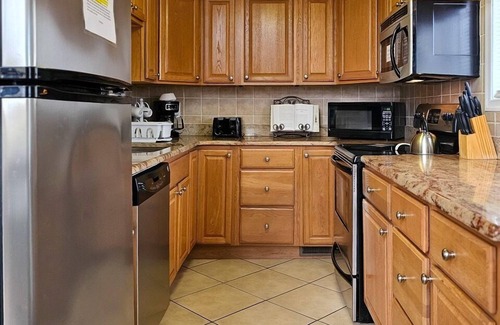 Mount Jackson Ski Chalet | Tiger's Den chalet - quiet mountain comfort!
