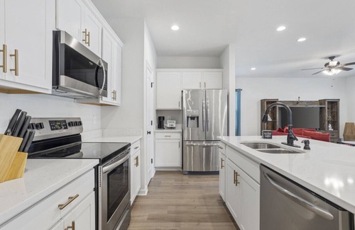 Highlands - Perkins Villa | Tiger Tracks Townhome Stay in Baton Rouge - BC1009