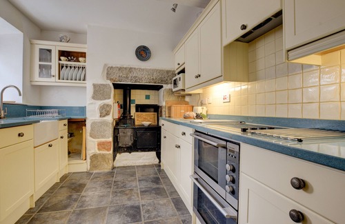 Porthleven House | Tigh-na-Mara - Two Bedroom House, Sleeps 4