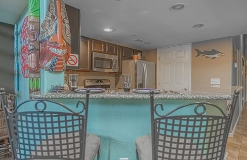 Galveston Condo | Tiki Loft 1-bedroom plus a loft condo in Galveston at Maravilla