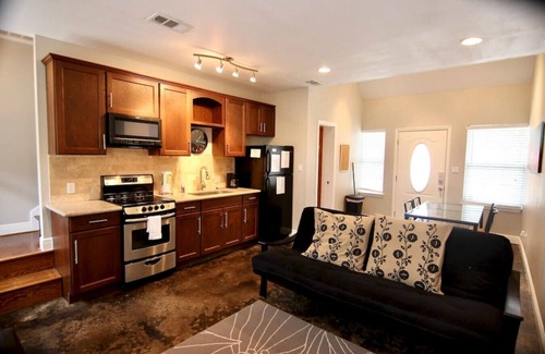 New Braunfels Apartment | Tiki Loft #2 | Guadalupe | River Road | Sleeps 4