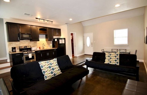 New Braunfels Apartment | Tiki Loft #3 | Guadalupe | River Road | Sleeps 4-6