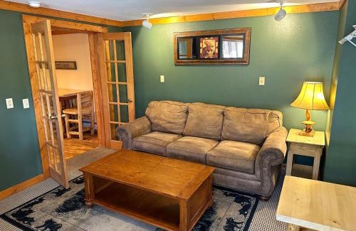 Estes Park Ski Chalet | Timber Creek Chalets- 10B chalet