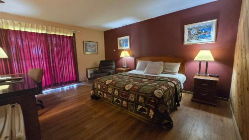 Phillips Hotel | Timber Inn Motel