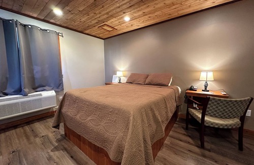 Cle Elum Hotel | Timber Lodge Inn