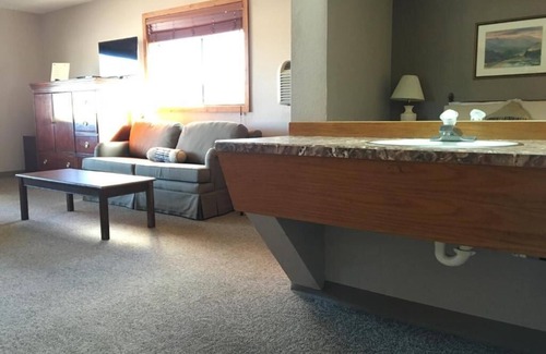 Cle Elum Hotel | Timber Lodge Inn