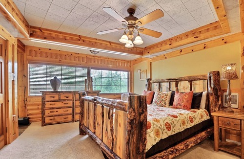 Timber Lakes Cabin | Timber Moose: America's Biggest Log Cabin - 26,500 square feet, big indoor pool