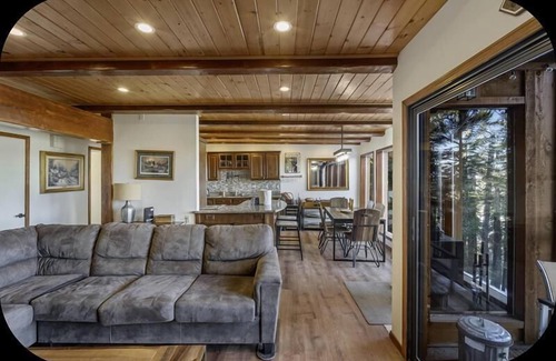 Mammoth Lakes Condo | Timber Ridge #47 - Ski in/Ski Out to Canyon Lodge