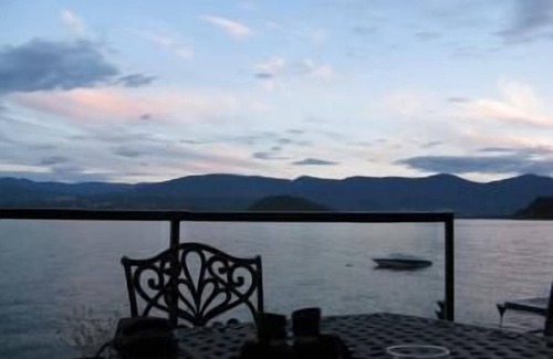Scotch Creek House | Timberframe Home on the water