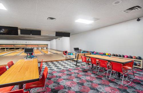 Lewiston Apartment | Timbertown Lodge & Lanes