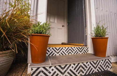 Kirriemuir House | Tin Cabin in peaceful Angus glen