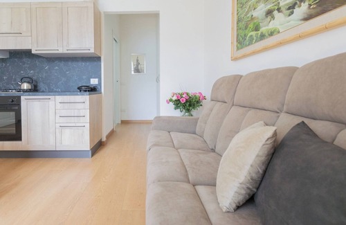 Azzano Apartment | Tina's Window on Lake Como