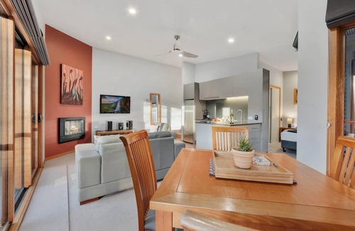 Crackenback Apartment | Tingaringy | Crackenback | Adults only