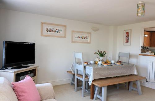 Bigbury House | Tinkers Cottage