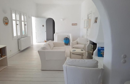 Exomvourgo Villa | Tinos Villa Tanaos