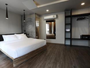 Asoke Hotel | Tints of Blue Hotel