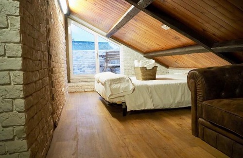 La Linea de la Concepcion Apartment | Tiny and cute apartment in the roof touching border