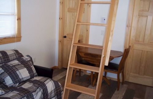 Constableville Cabin | Tiny Cabin in Constableville at the foot of Tug Hill