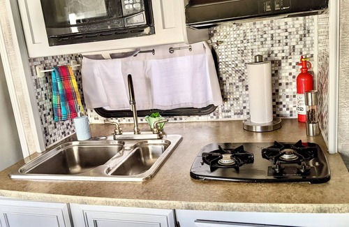 Jamestown House | Tiny Cozy Coastal Camper