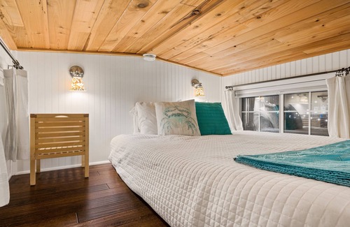 Kerns Hotel | Tiny Digs - Hotel of Tiny Houses