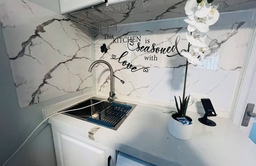 Pacific Pines Cabin | Tiny Home Amazing hinterland views