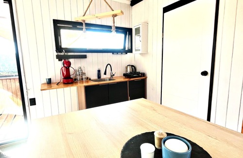 Casablanca Hotel | Tiny home by casadomo