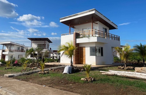 Villa El Carmen House | Tiny Home EVA