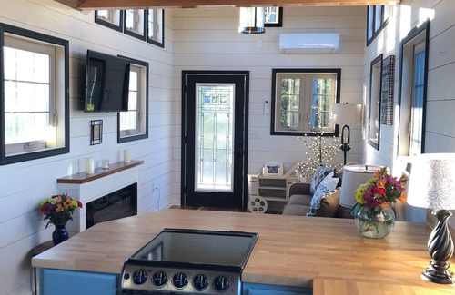 Mount Jackson Cottage | Tiny Homes