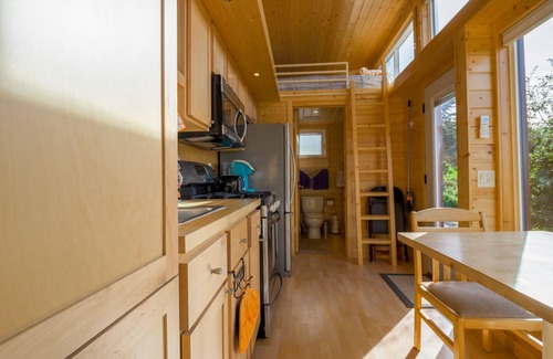 Mount Helix House | Tiny life in beautiful mountain. helix